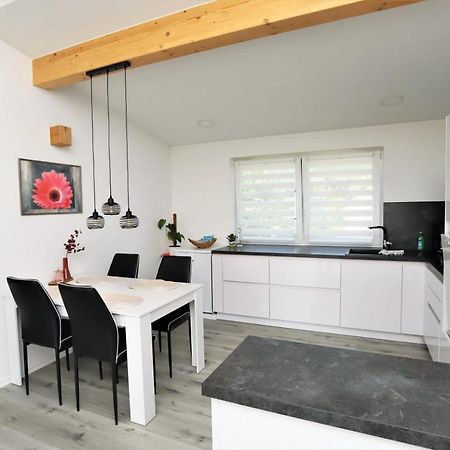 3-Raum Ferienwohnung In Willmersdorf - Thueringer Wald Grossbreitenbach Exteriér fotografie